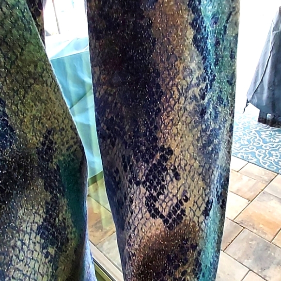 Alfred Dunner Silver Sparkle Snake Print Top with Embellished Neckline: XL - Picture 3 of 11